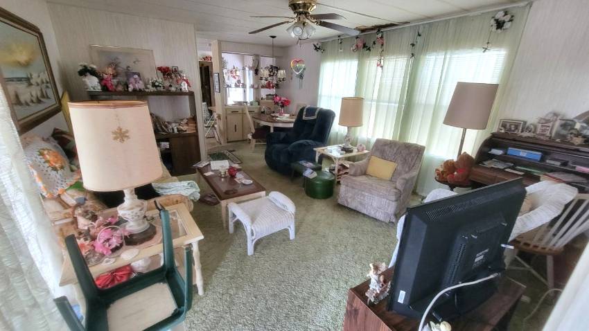 47 Rainbow Lane East a Dundee, FL Mobile or Manufactured Home for Sale